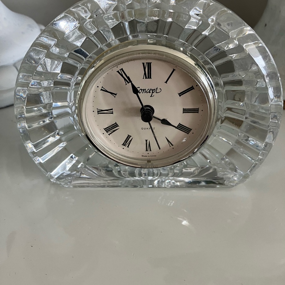 Clear Crystal Table Clock